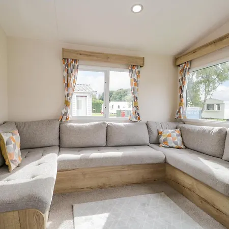 28 Coniston *